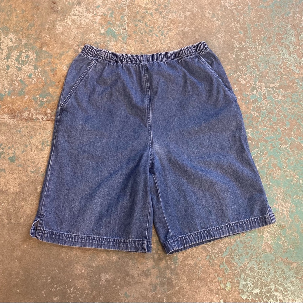 Vintage 90s Wide Fit Elastic Waist Denim Shorts Size 10 Womens or 30” - 32” x 9”
